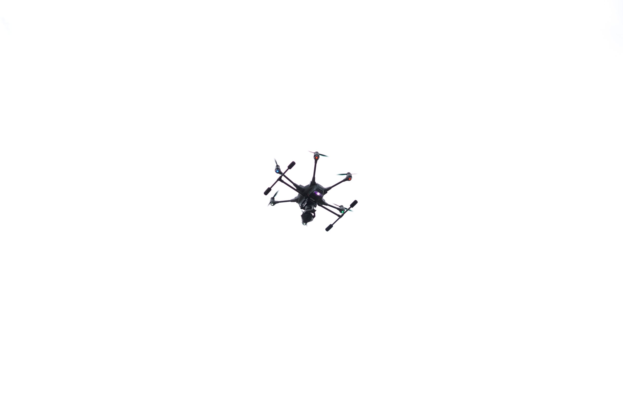 Development of a program capable of controlling multiple drones simultaneously with motion capture cameras by Gaëtan Permentiers – UCLouvain